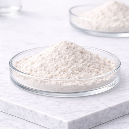 MCPPQ Referenzmaterial – weißes Pulver als Forschungschemikalie in Petrischale